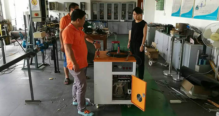 青青草精品视频蒸汽发生器技术人员使用教学