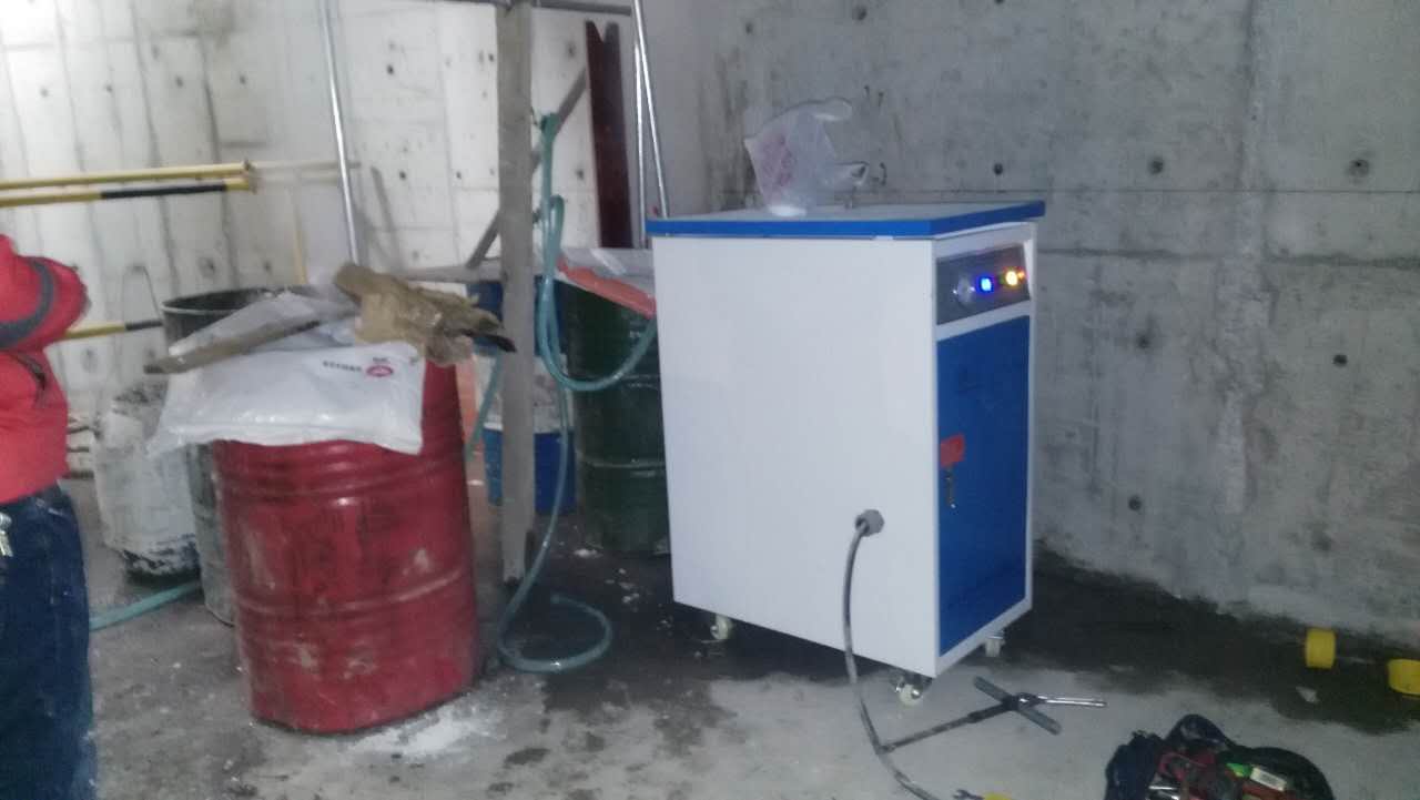 质量过硬，使用电蒸汽发生器使胶水更耐用