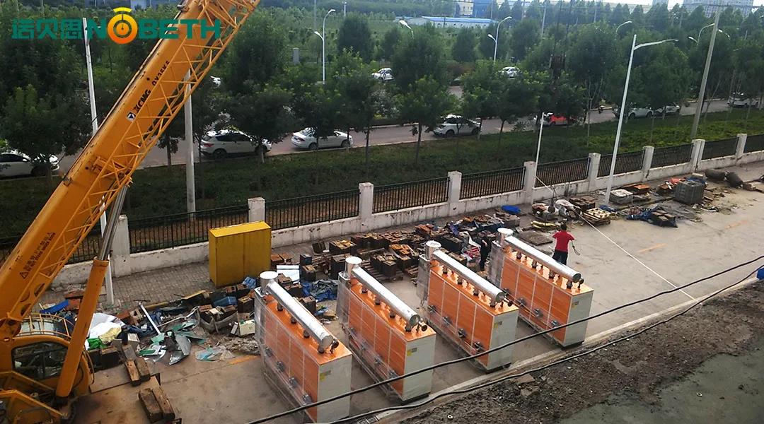 4台1吨青青草成人自拍应用